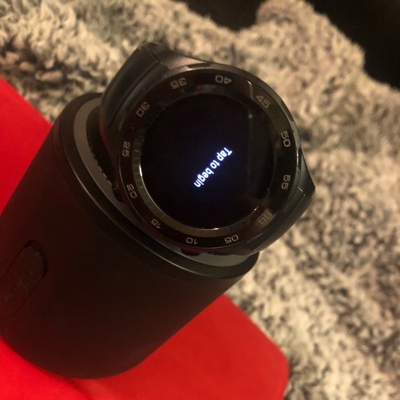 Huawei Smart Watch - Picture 2 of 5